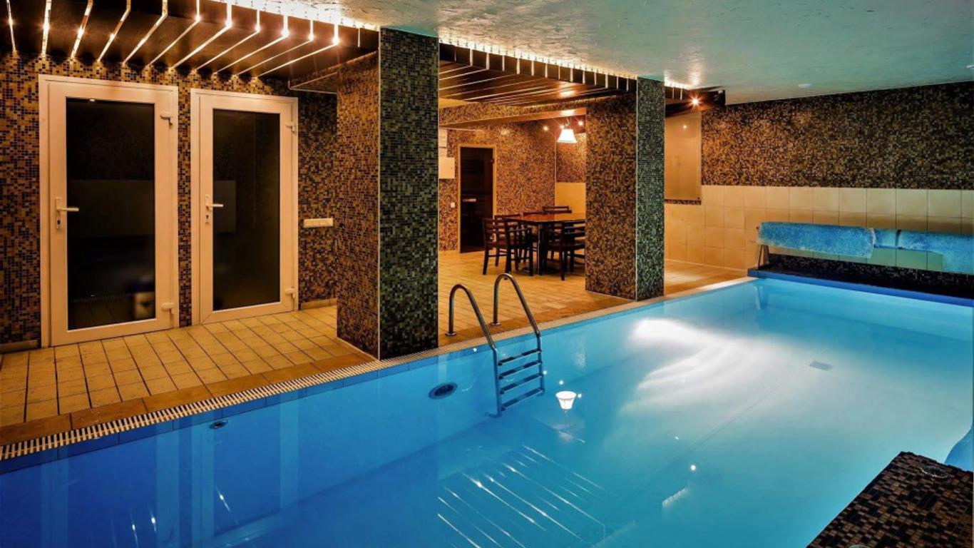 Alanga Hotel