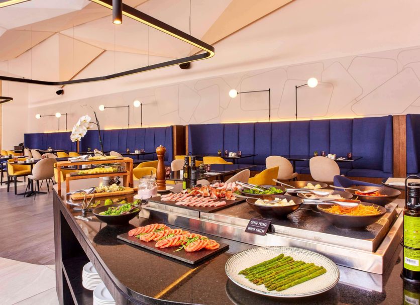 Buffet Photo
