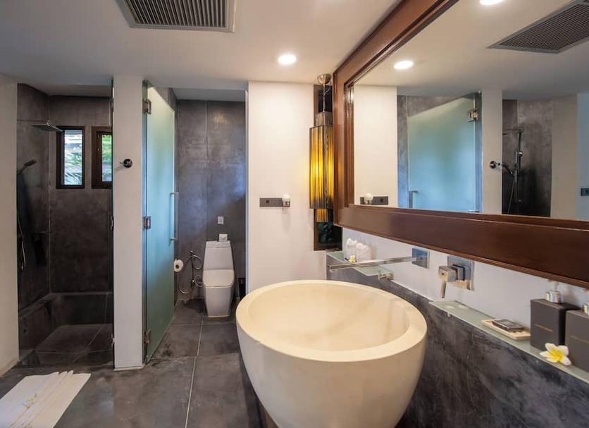Bathroom Photo