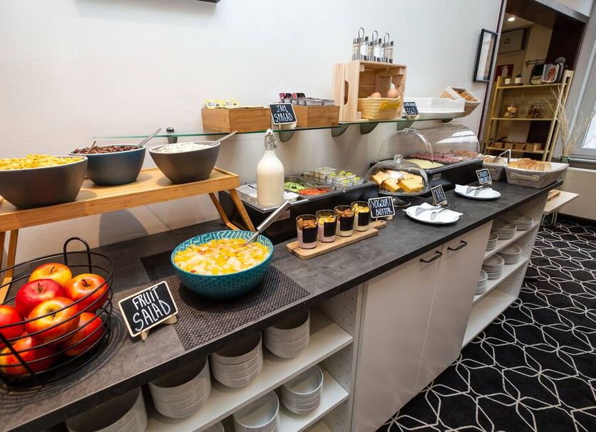 Buffet Photo