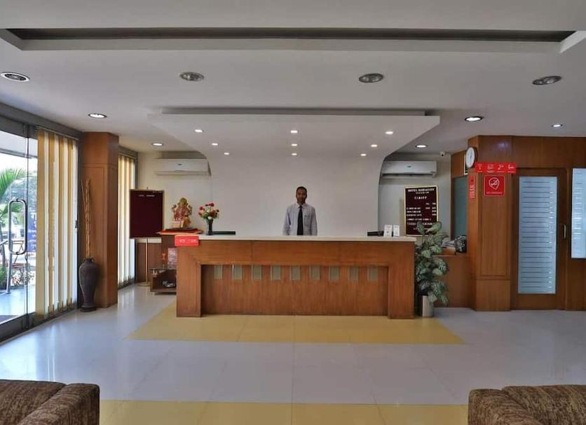 Front desk Photo