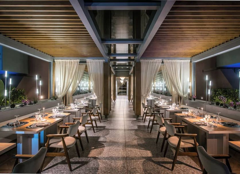 Restaurant Photo