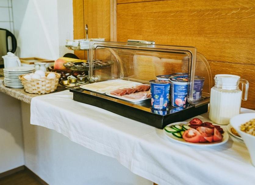 Buffet Photo