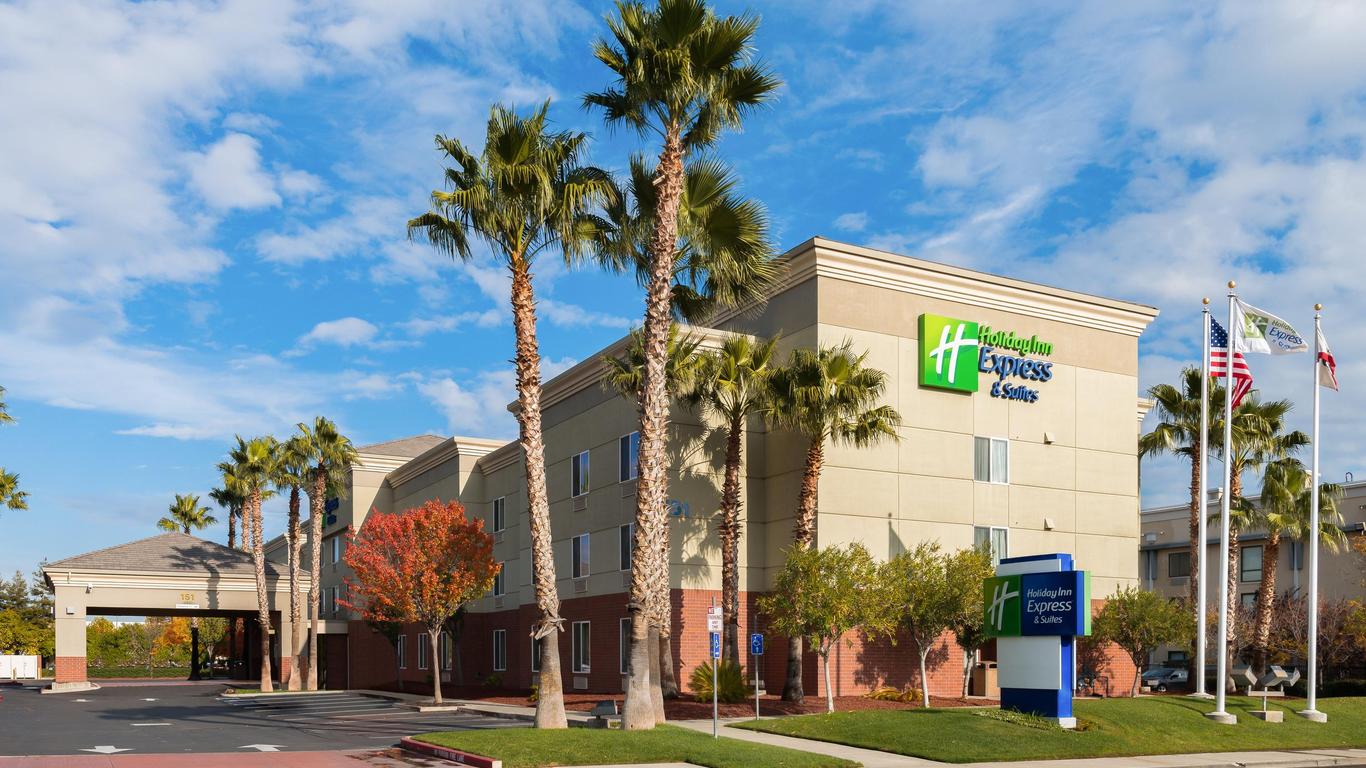 Holiday Inn Express Hotel & Suites Vacaville