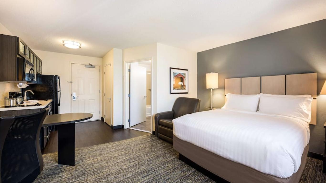 Sonesta Simply Suites Chicago O'Hare Airport