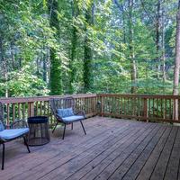3 Bedroom Private Home, Close to Downtown Alpharetta