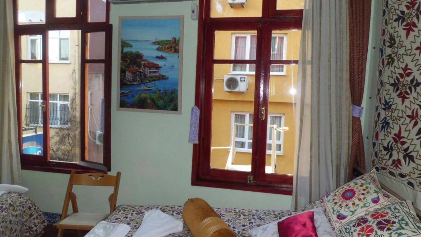 Chora Guesthouse