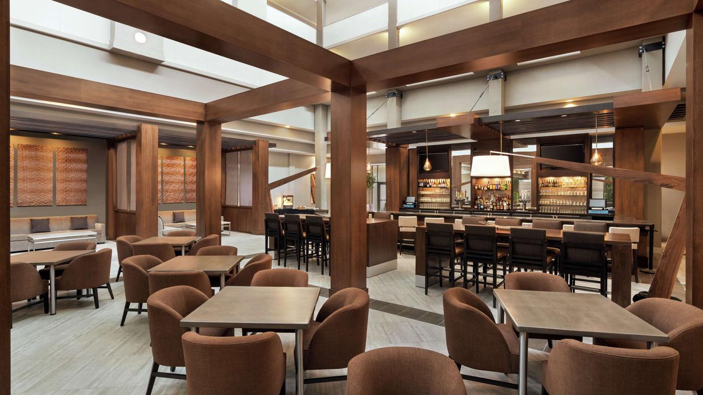 Embassy Suites by Hilton Brunswick