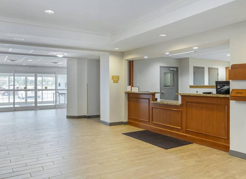 Front desk Photo