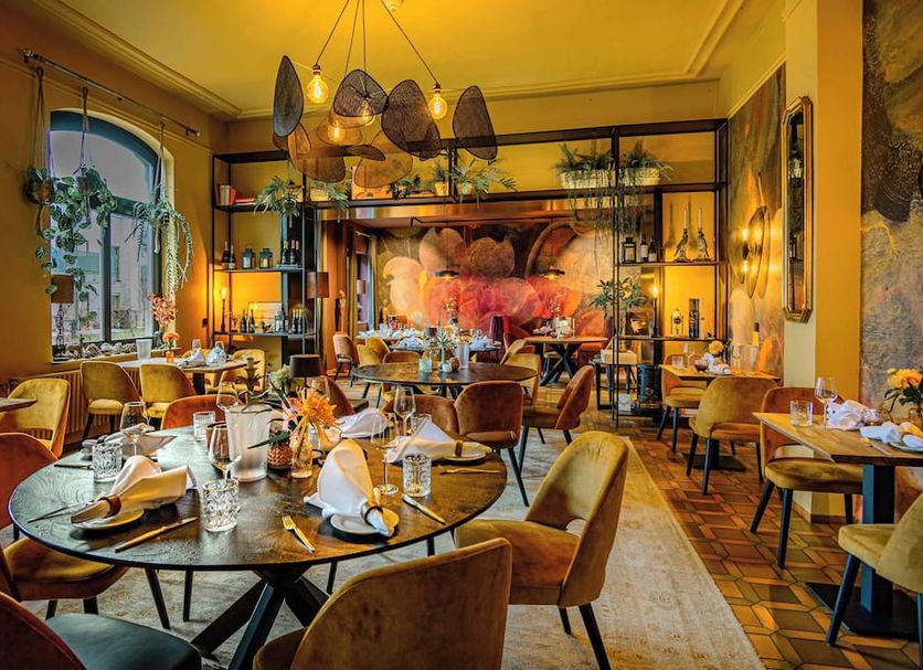 Restaurant Photo
