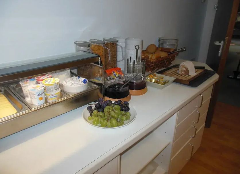 Buffet Photo