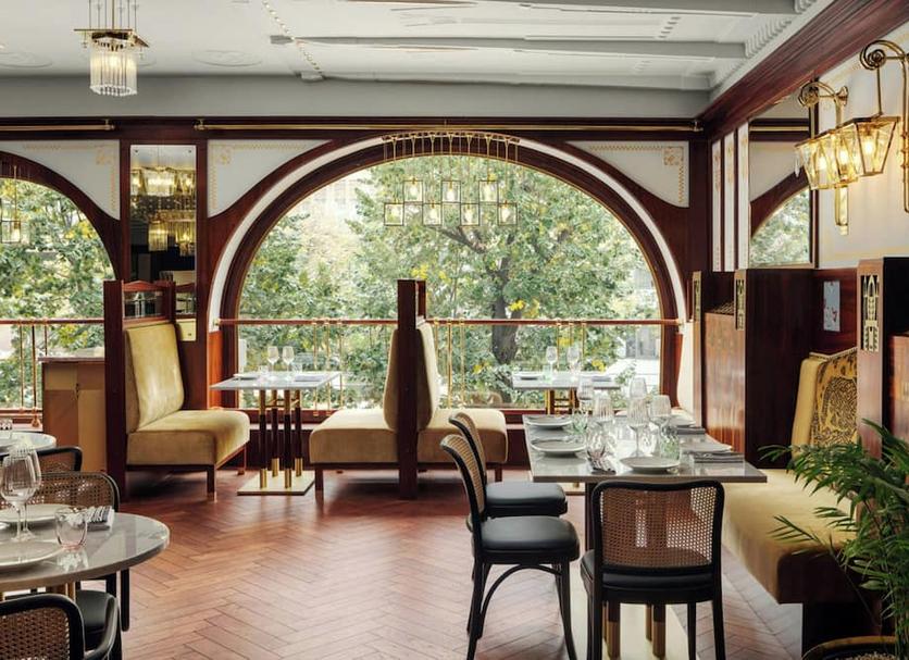 Restaurant Photo