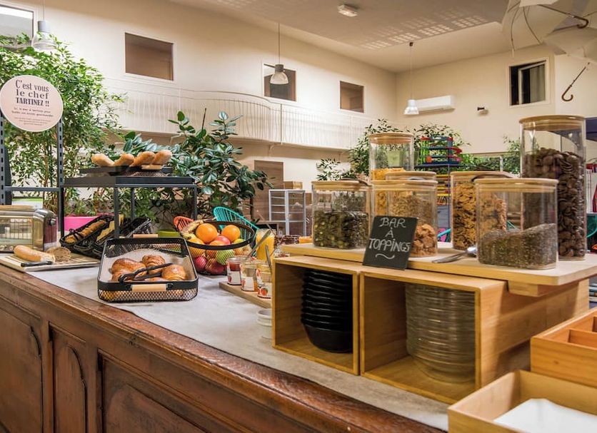 Buffet Photo