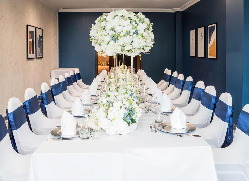 Banquet hall Photo