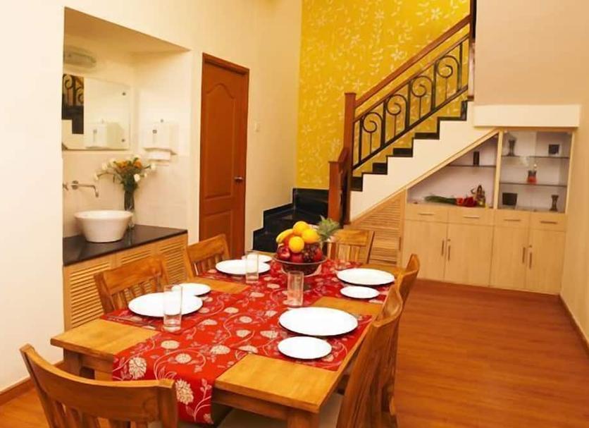 Dining room Photo