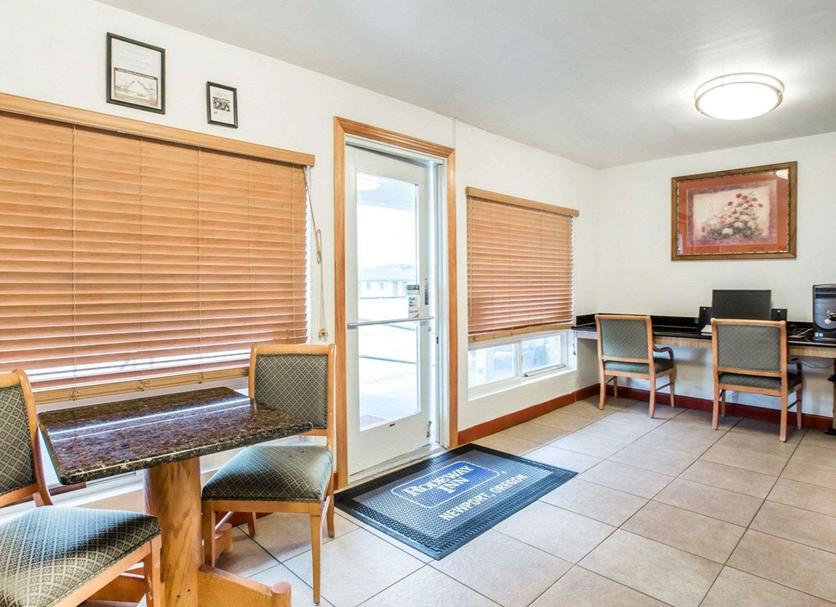 Dining room Photo
