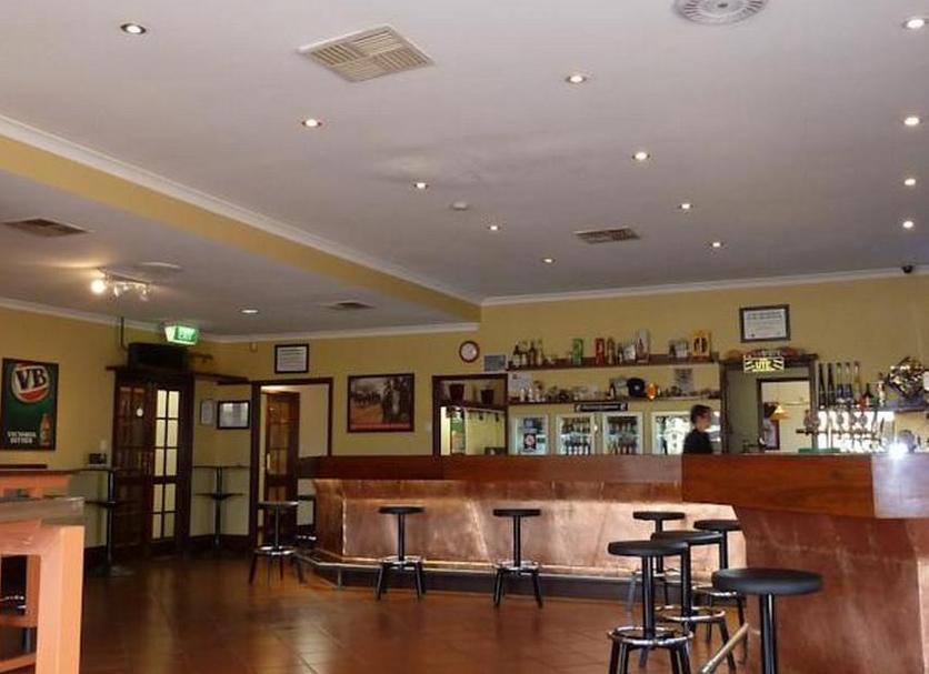 Bar Photo