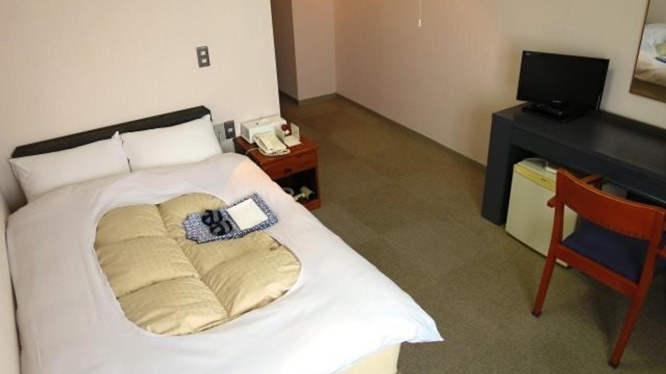 Hirosaki Ekimae Hotel