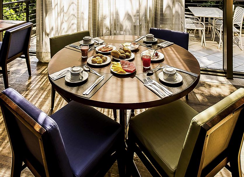 Dining room Photo