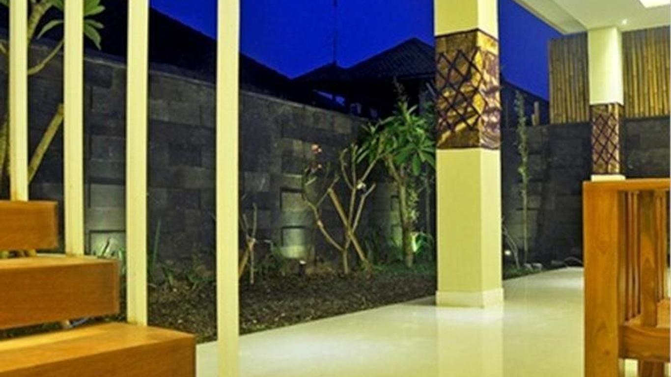 Oxy House Bali