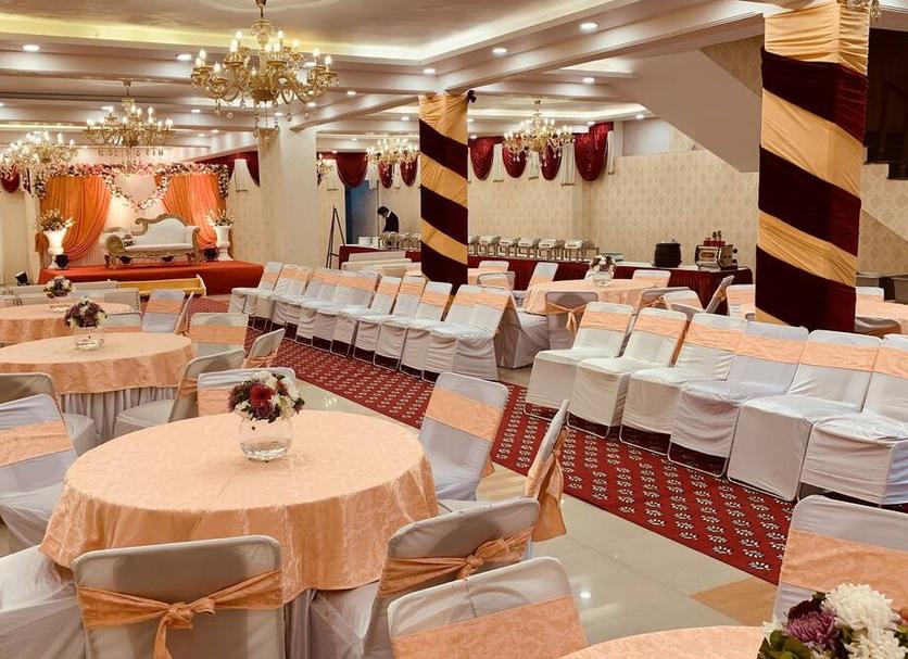Banquet hall Photo