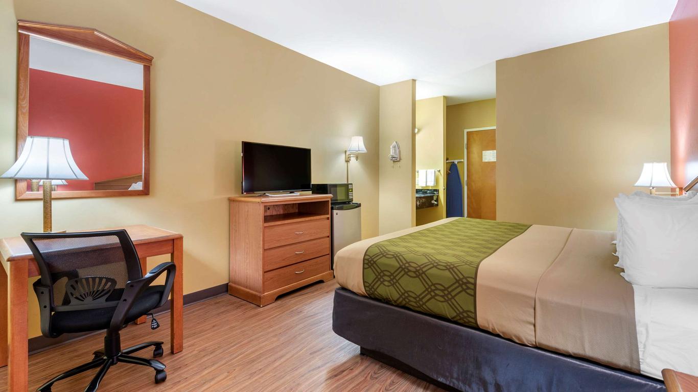 Econo Lodge Airport
