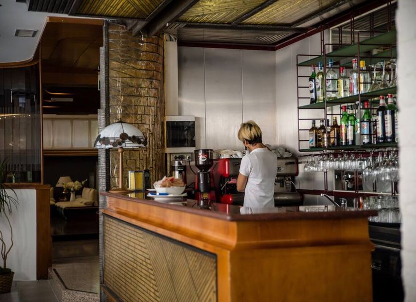 Bar Photo