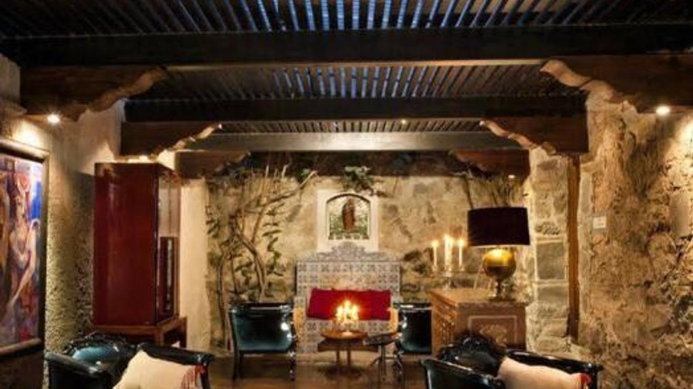 Mil Flores Luxury Design Hotel