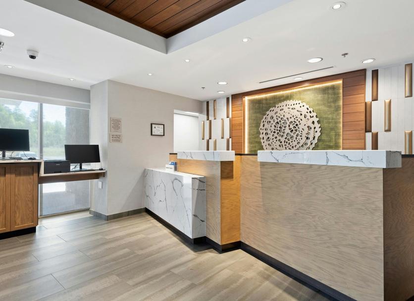 Front desk Photo