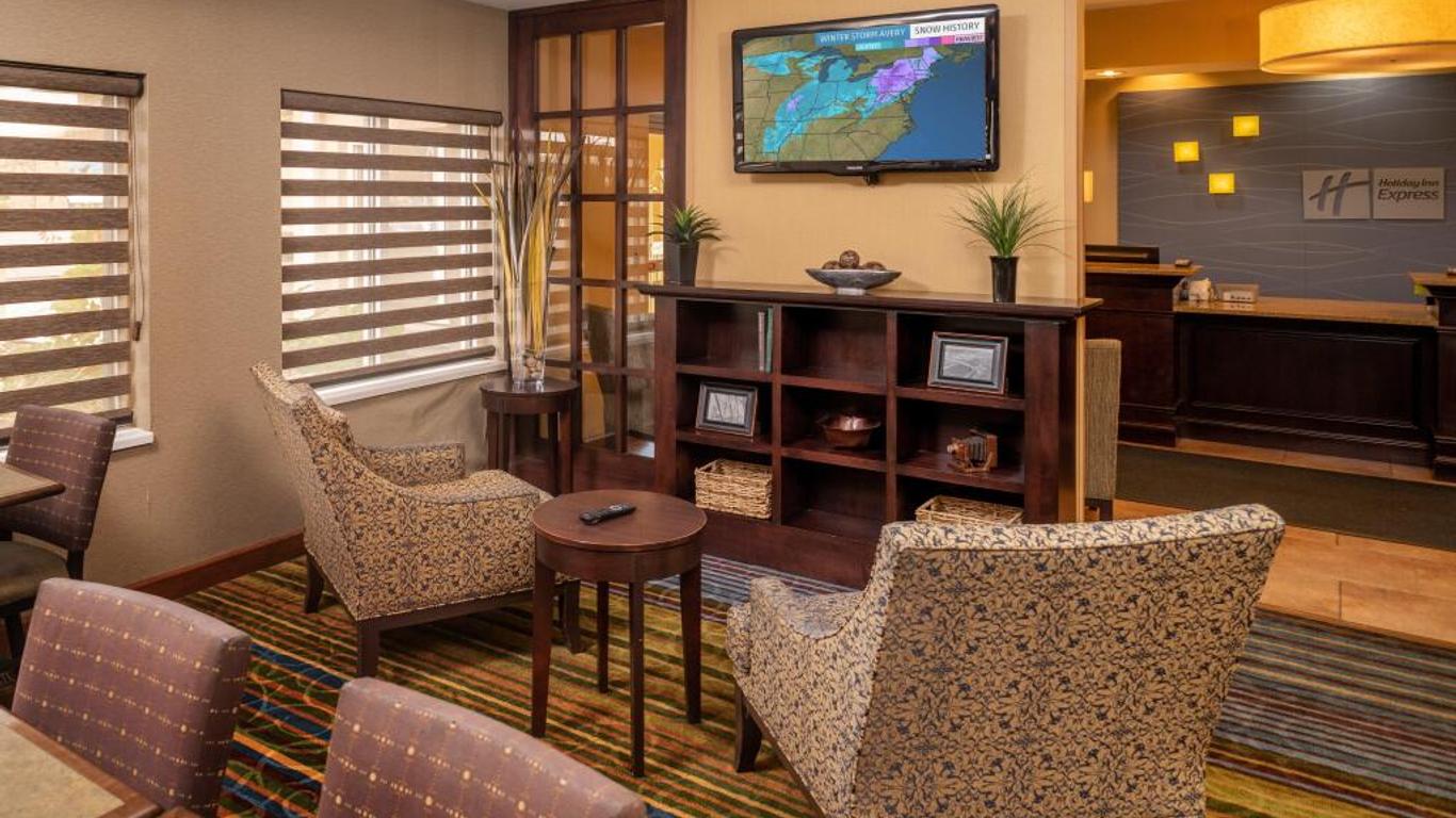 Holiday Inn Express - Charleston/Kanawha City, An IHG Hotel