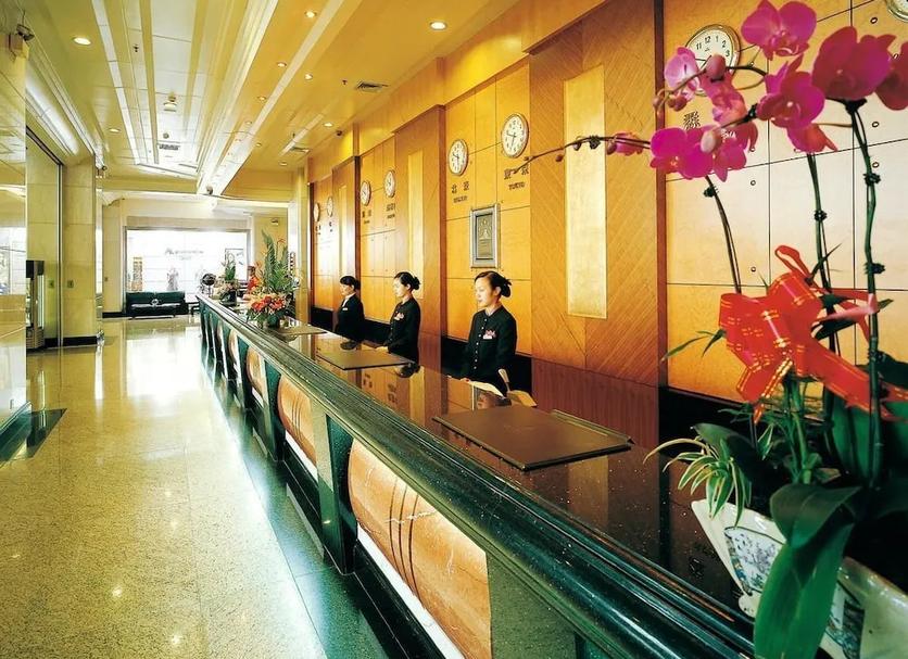 Front desk Photo