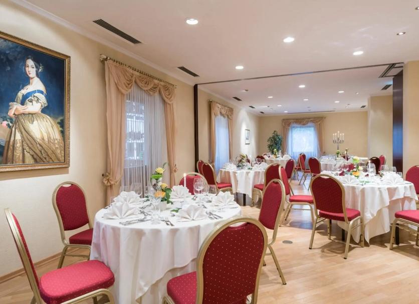 Banquet hall Photo