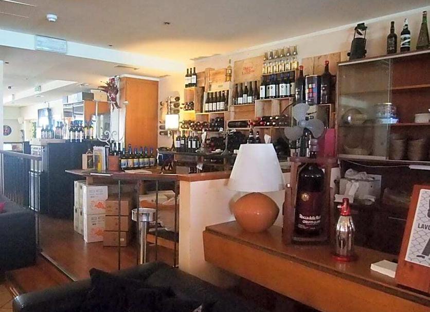 Bar Photo
