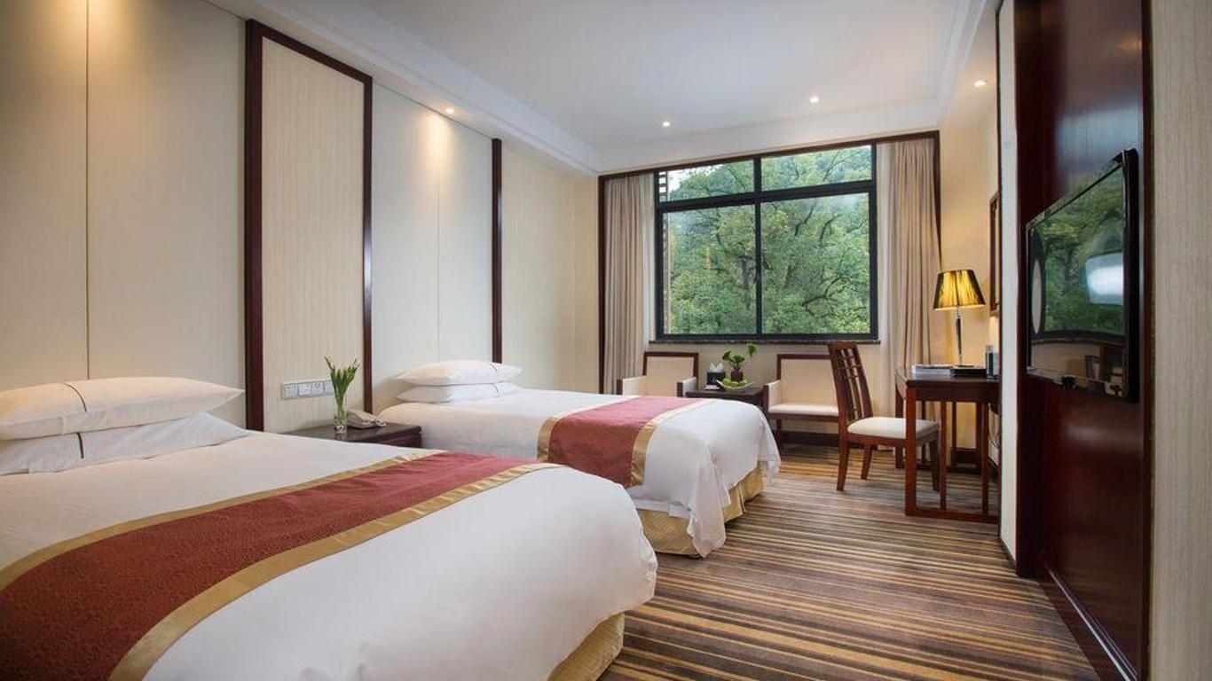 Liutong Hotel