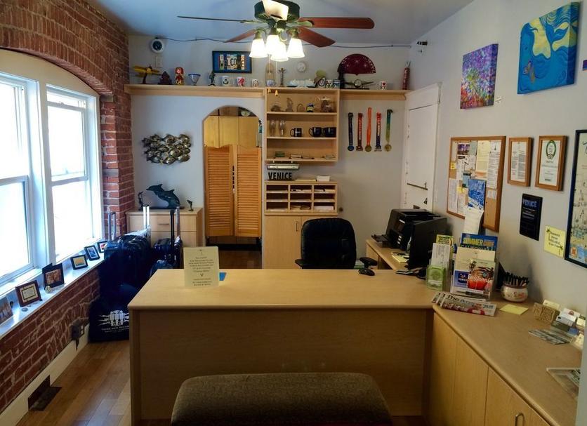Front desk Photo