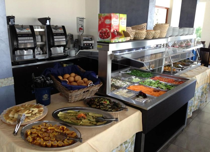 Buffet Photo
