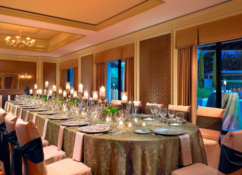 Banquet hall Photo