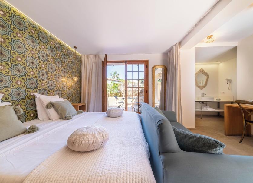 Bedroom Photo