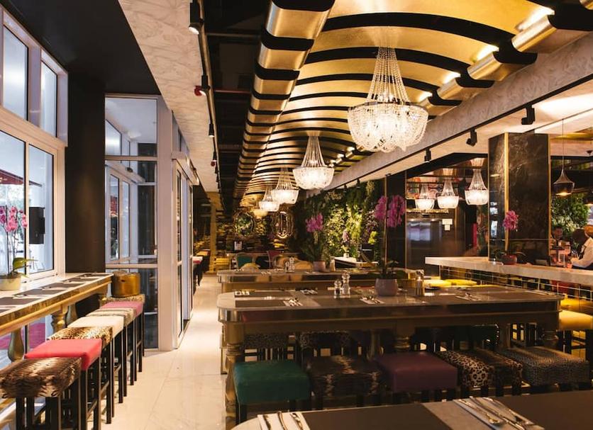 Restaurant Photo