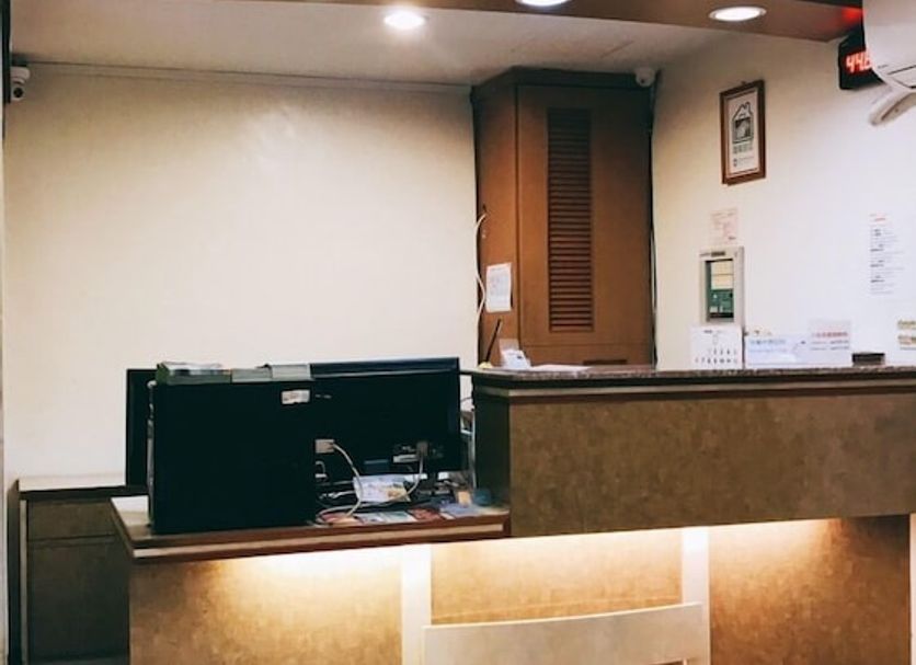 Front desk Photo