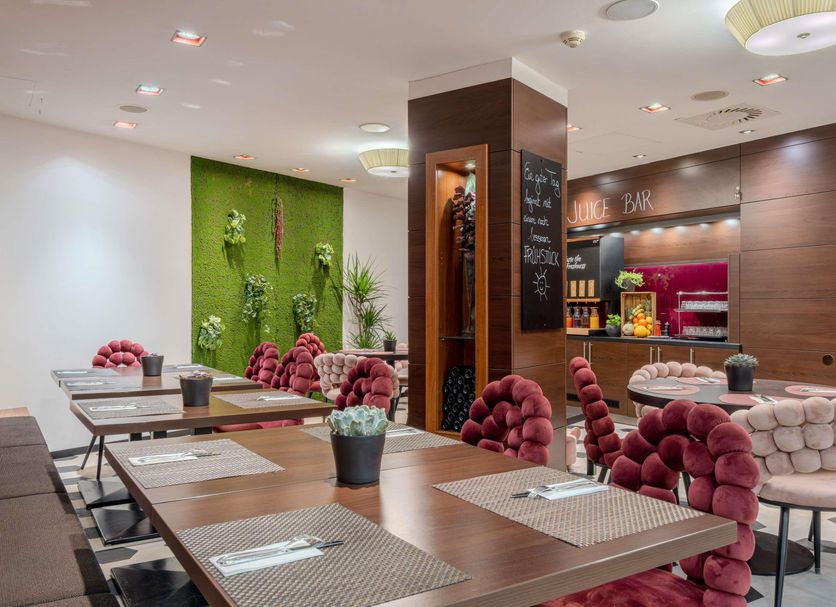 Dining room Photo