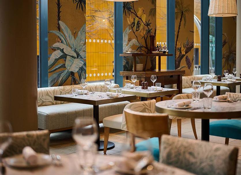 Restaurant Photo