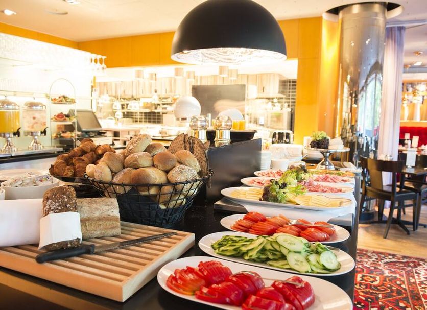 Buffet Photo