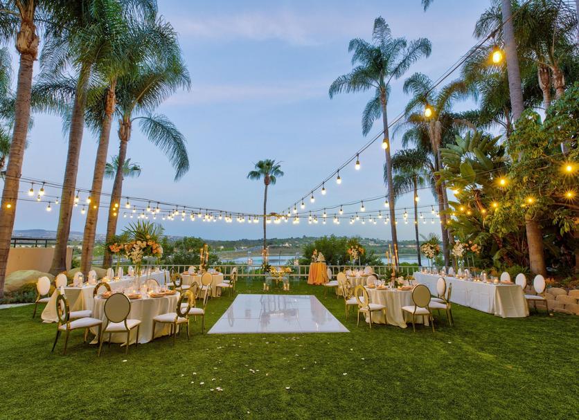 Banquet hall Photo