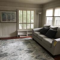 Charming Twin Lakes Beach Cottage