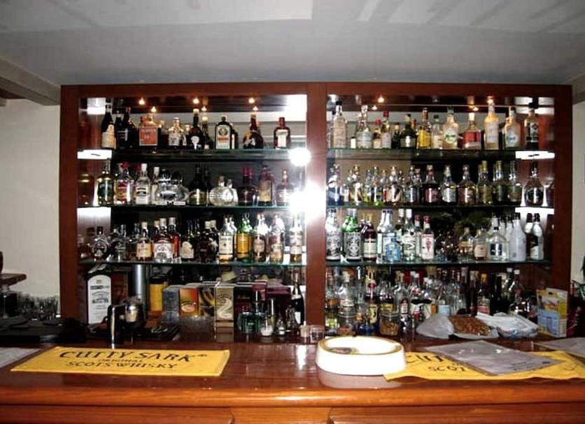 Bar Photo