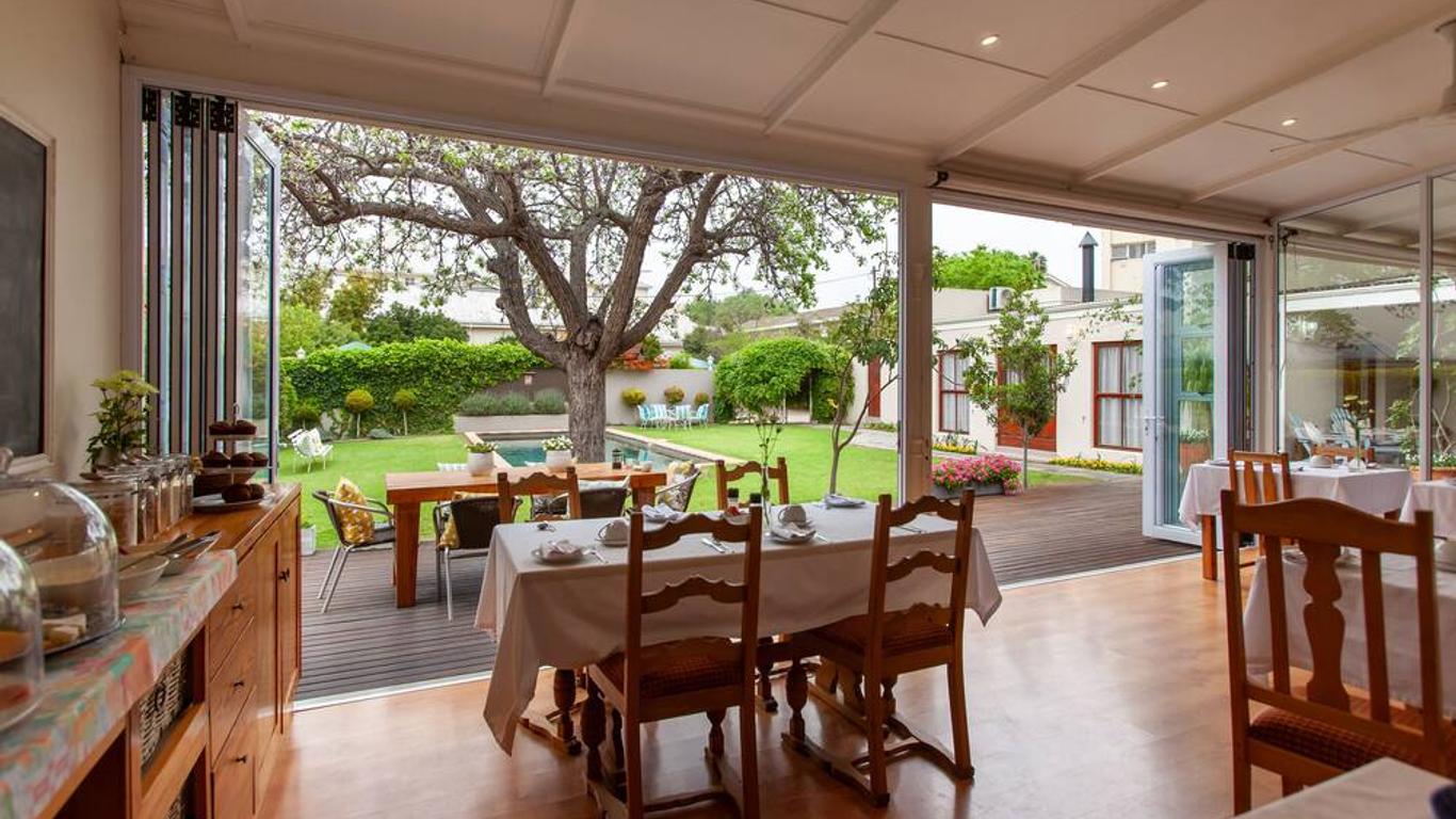 The Habit Guesthouse
