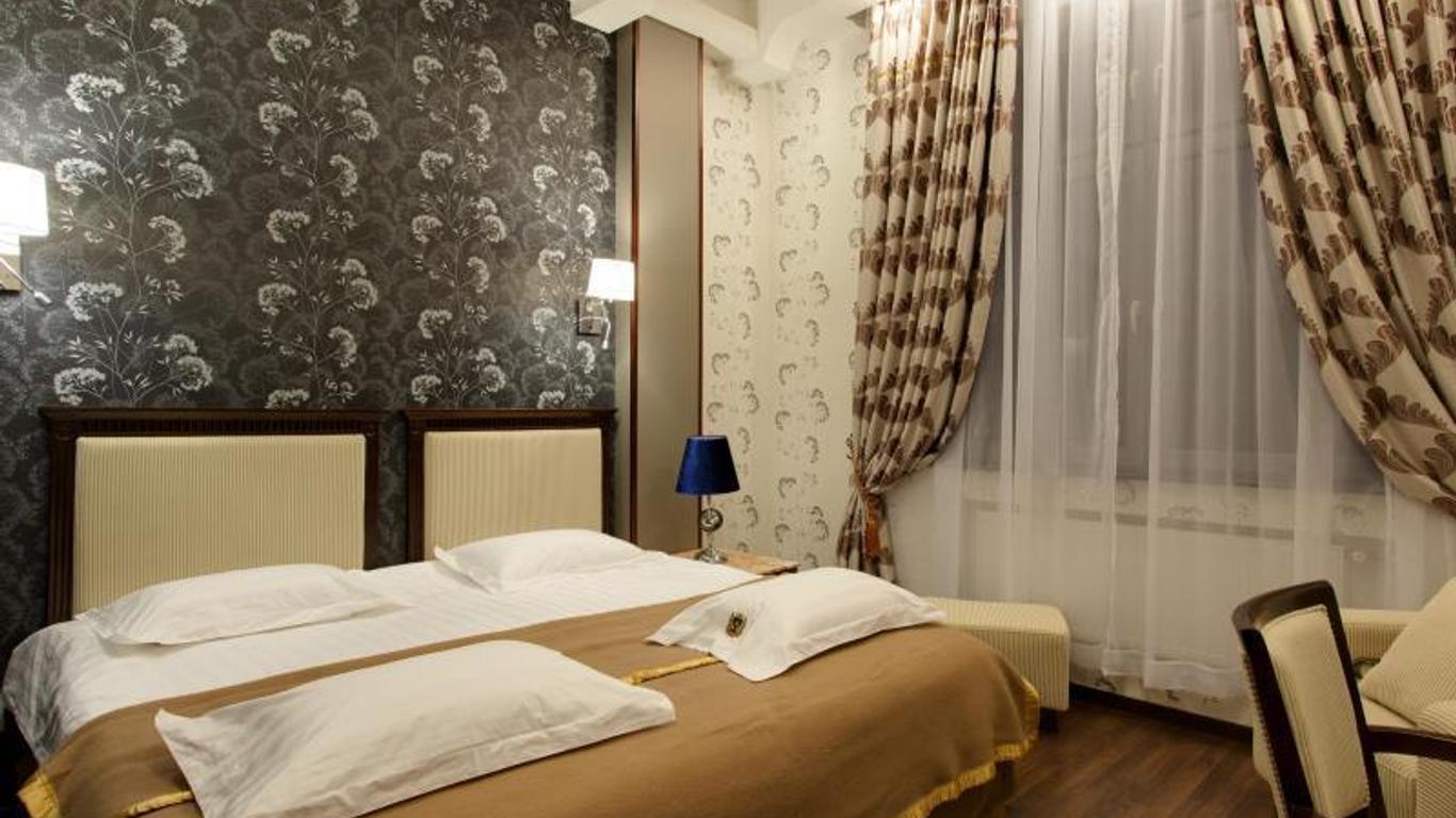Happy Inn Hotel