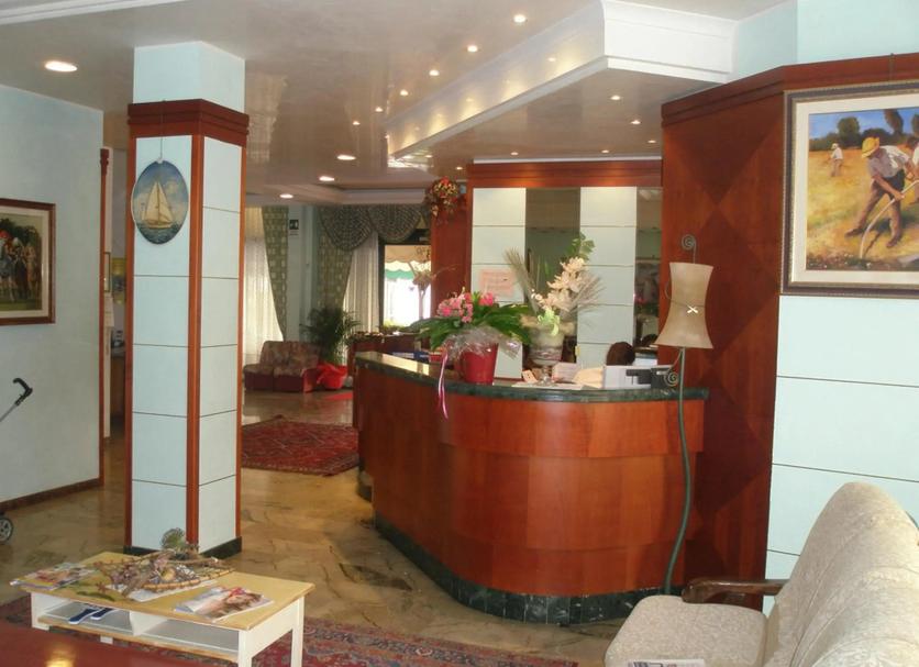 Front desk Photo