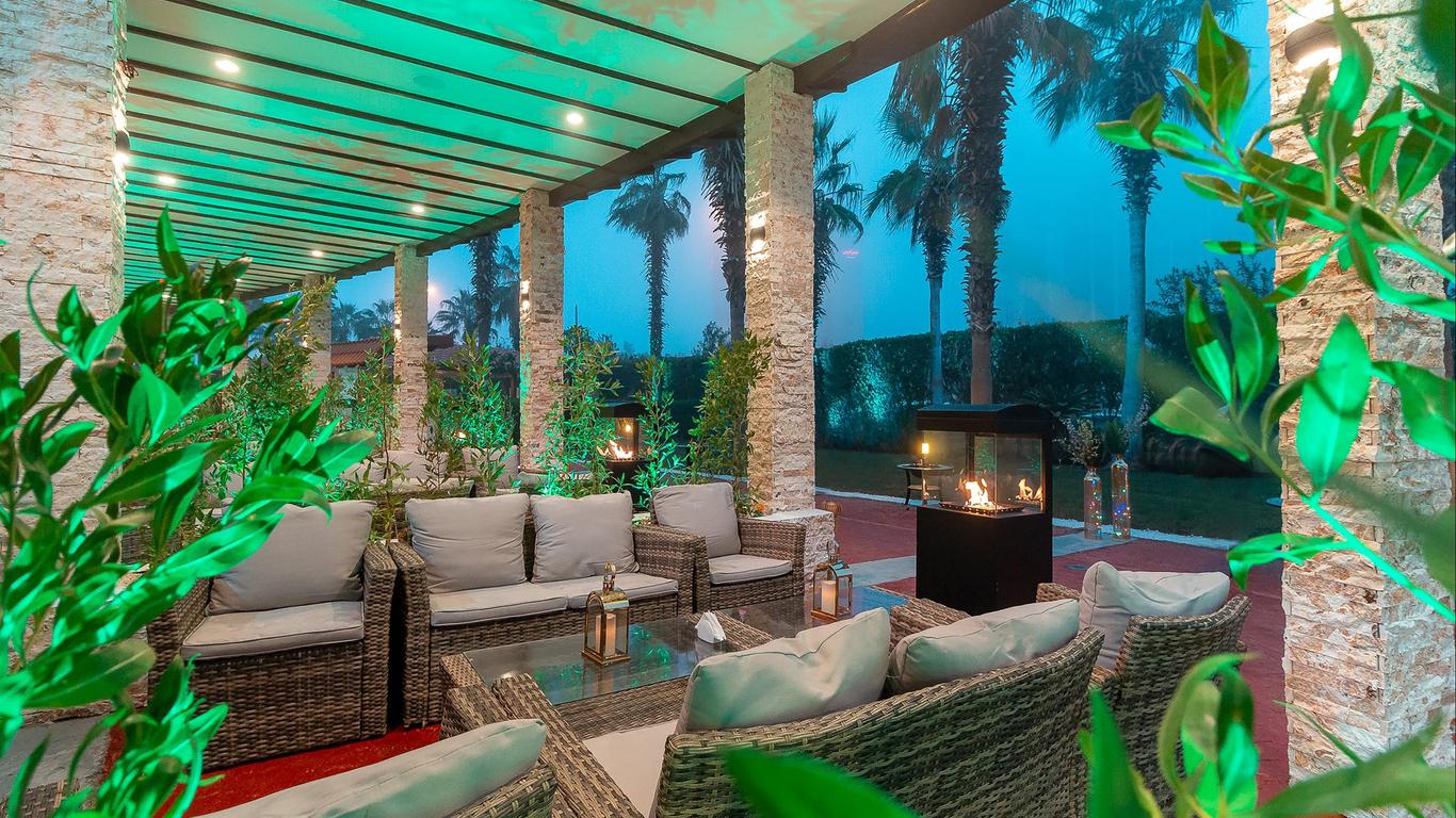 Holiday Inn Kuwait, An IHG Hotel